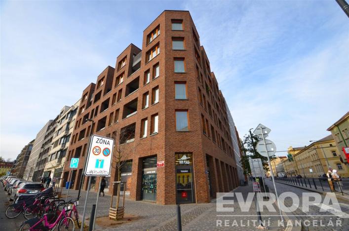 Pronájem bytu 2+kk, Praha - Smíchov, Nádražní, 53 m2