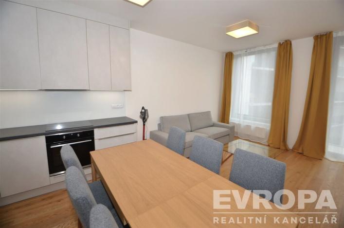 Pronájem bytu 2+kk, Praha - Smíchov, Nádražní, 53 m2