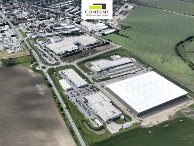 Pronájem výrobních prostor, Starovice, 2800 m2