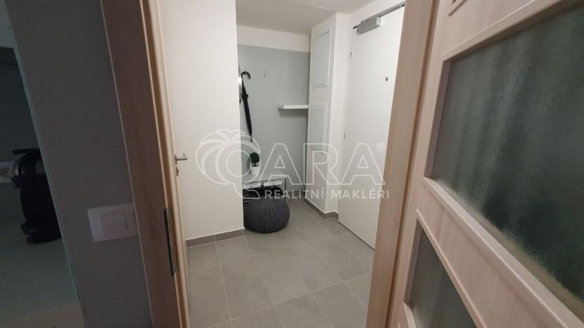 Pronájem bytu 1+kk, Praha - Stodůlky, Petržílkova, 42 m2