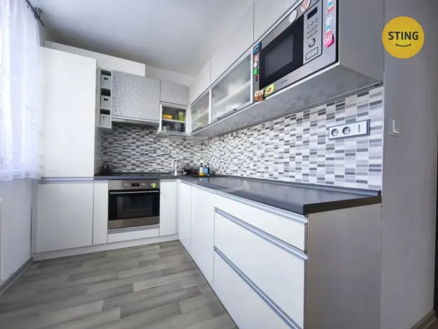 Prodej bytu 3+1, Větrný Jeníkov, 74 m2