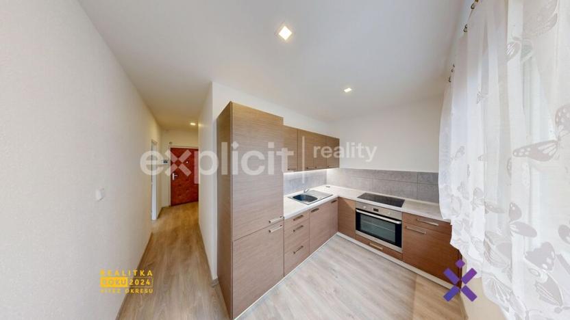 Pronájem bytu 2+1, Kroměříž, Velehradská, 62 m2