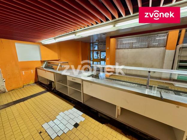 Pronájem obchodního prostoru, Zlín, Trávník, 120 m2