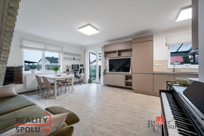 Prodej rodinného domu, Polerady, 77 m2