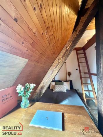 Pronájem bytu 2+1, Praha, 80 m2