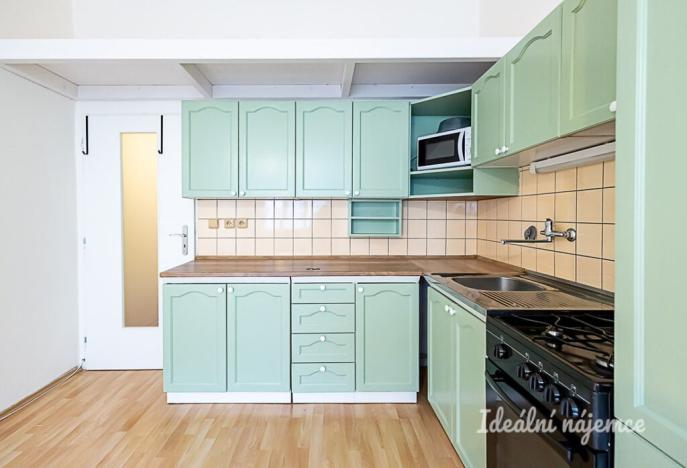 Pronájem bytu 2+kk, Praha - Nusle, Jaromírova, 43 m2