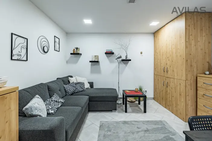 Prodej komerční nemovitosti, Benešov, Masarykovo náměstí, 256 m2