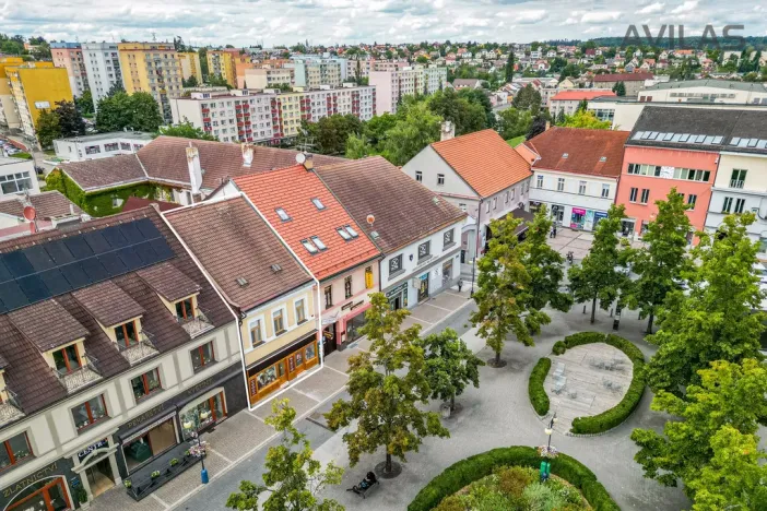 Prodej komerční nemovitosti, Benešov, Masarykovo náměstí, 256 m2