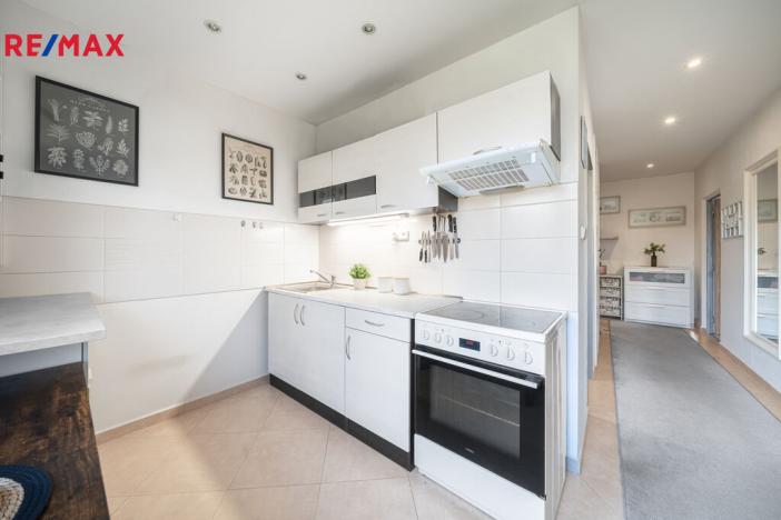 Prodej bytu 2+1, Praha - Kamýk, Zárubova, 54 m2