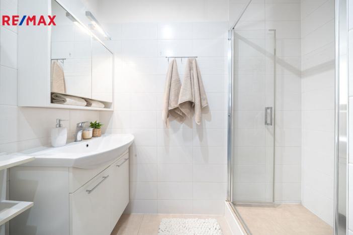 Prodej bytu 2+1, Praha - Kamýk, Zárubova, 54 m2