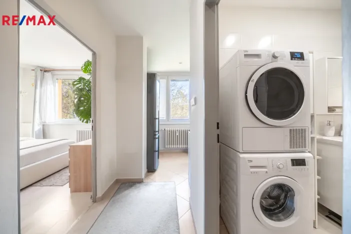 Prodej bytu 2+1, Praha - Kamýk, Zárubova, 54 m2