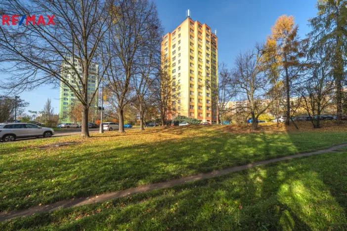 Prodej bytu 2+1, Praha - Kamýk, Zárubova, 54 m2