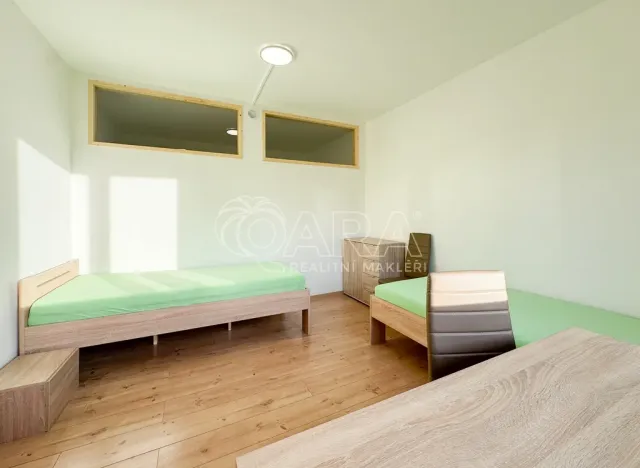 Pronájem pokoje, České Budějovice - České Budějovice 2, J. Opletala, 65 m2