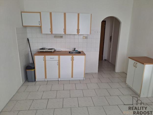 Pronájem bytu 1+1, Děčín, Kosmonautů, 35 m2