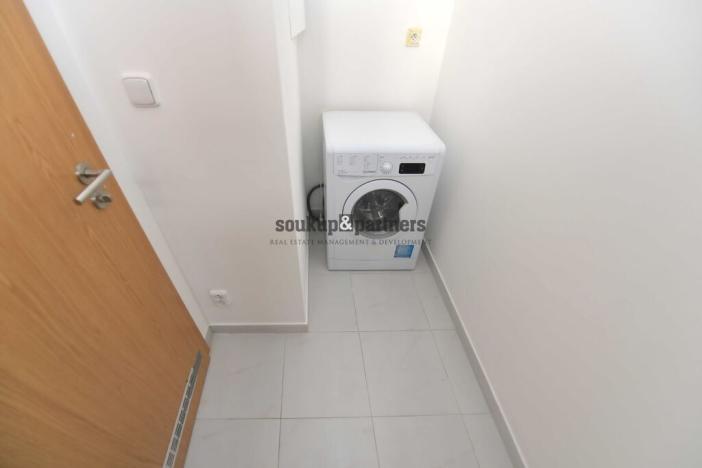 Pronájem bytu 1+kk, Praha - Kamýk, U Kamýku, 31 m2