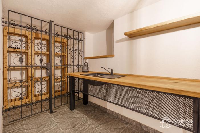 Prodej vícegeneračního domu, Krajková, 250 m2