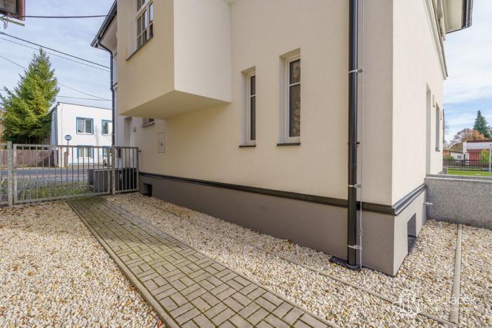 Prodej vícegeneračního domu, Krajková, 250 m2