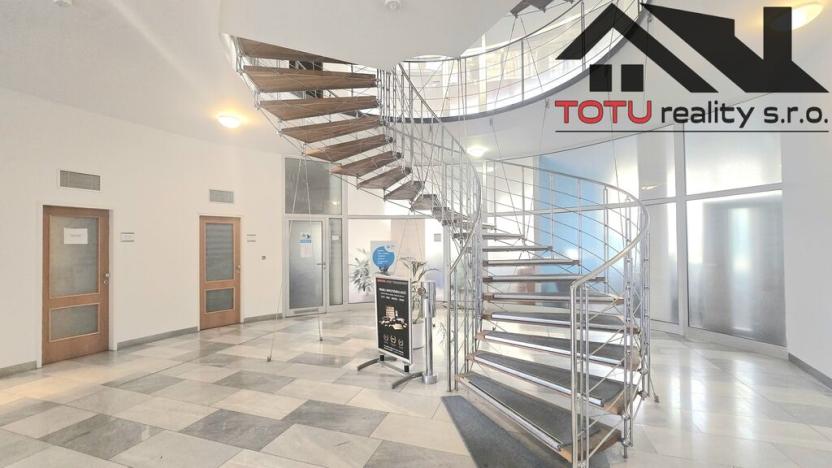 Pronájem kanceláře, Chrudim, Palackého třída, 17 m2