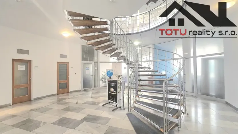 Pronájem kanceláře, Chrudim, Palackého třída, 17 m2