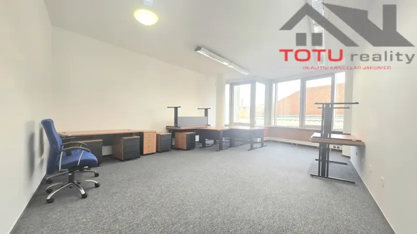 Pronájem kanceláře, Chrudim, Palackého třída, 38 m2