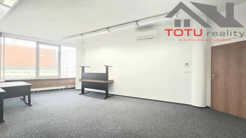Pronájem kanceláře, Chrudim, Palackého třída, 38 m2