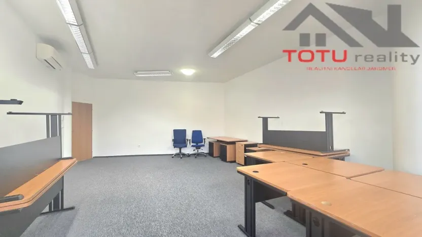 Pronájem kanceláře, Chrudim, Palackého třída, 38 m2