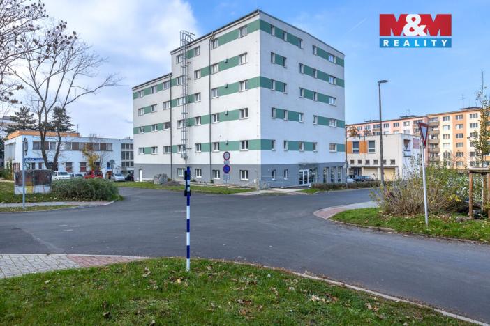 Pronájem kanceláře, Louny, Březinova, 210 m2