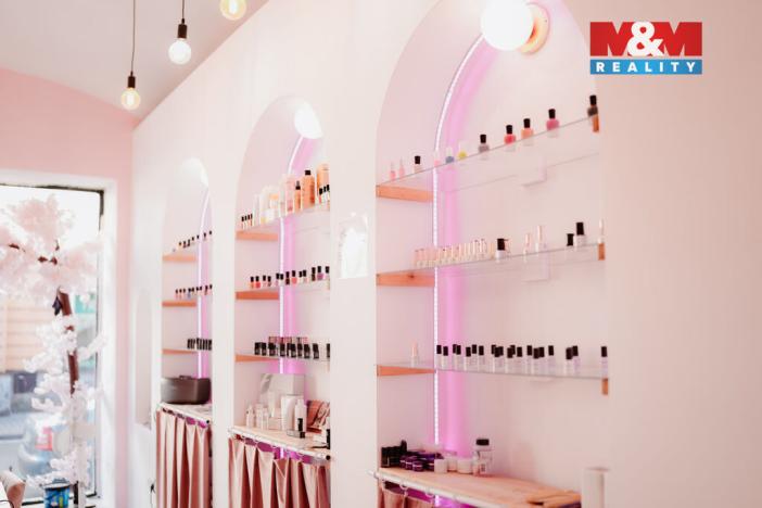 Prodej obchodního prostoru, Náchod, 65 m2