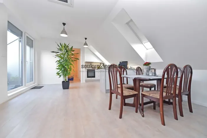 Pronájem bytu 3+kk, Říčany, Na Výšině, 101 m2