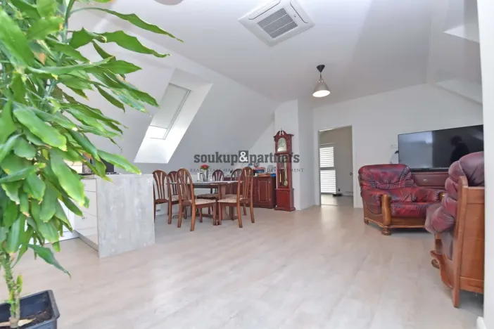 Pronájem bytu 3+kk, Říčany, Na Výšině, 101 m2