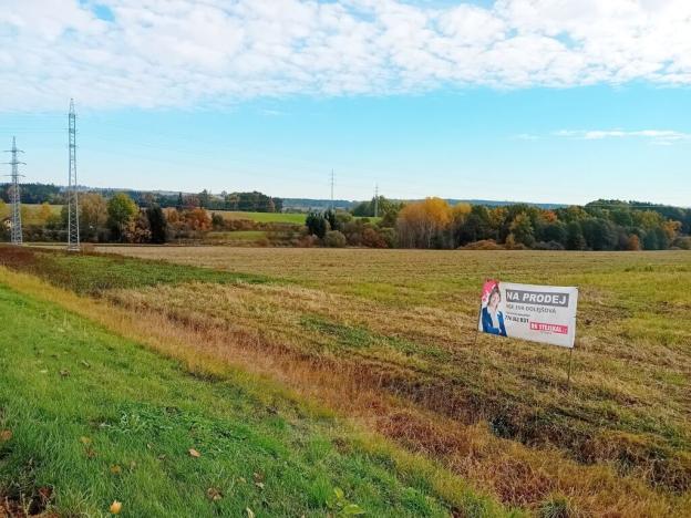 Prodej komerčního pozemku, Tábor - Náchod, Benešovská, 2059 m2