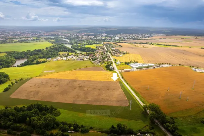 Prodej komerčního pozemku, Tábor - Náchod, Benešovská, 2059 m2