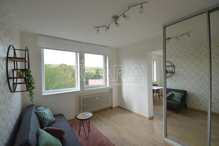 Pronájem bytu 1+1, Praha - Jinonice, Peroutkova, 32 m2