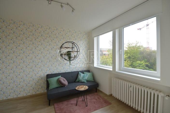 Pronájem bytu 1+1, Praha - Jinonice, Peroutkova, 32 m2