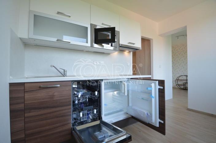 Pronájem bytu 1+1, Praha - Jinonice, Peroutkova, 32 m2