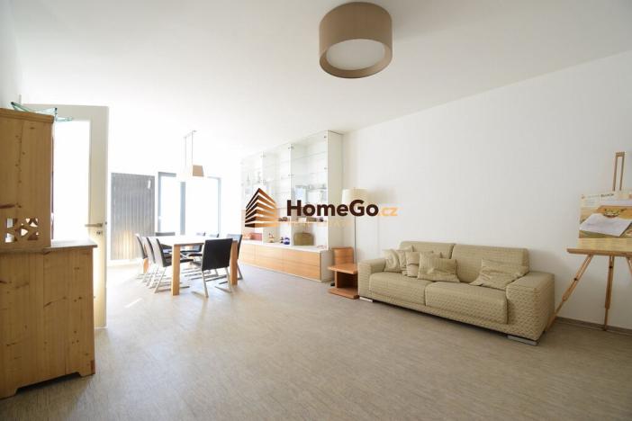 Pronájem kanceláře, Praha - Klánovice, Slavětínská, 50 m2