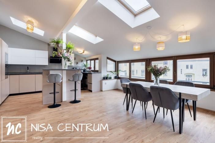 Prodej bytu 6+kk a větší, Praha - Vinohrady, Vozová, 260 m2