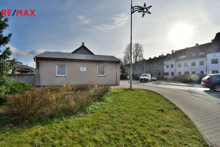 Prodej obchodního prostoru, Týniště nad Orlicí, Nádražní, 64 m2