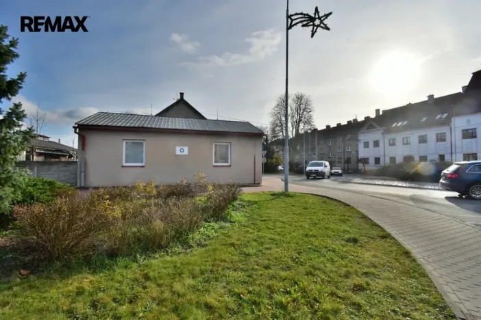 Prodej obchodního prostoru, Týniště nad Orlicí, Nádražní, 64 m2