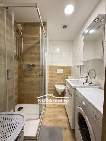 Pronájem bytu 2+1, Zlín, Okružní, 43 m2