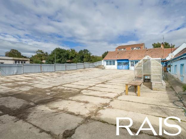 Prodej komerční nemovitosti, Želešice, 1. máje, 696 m2