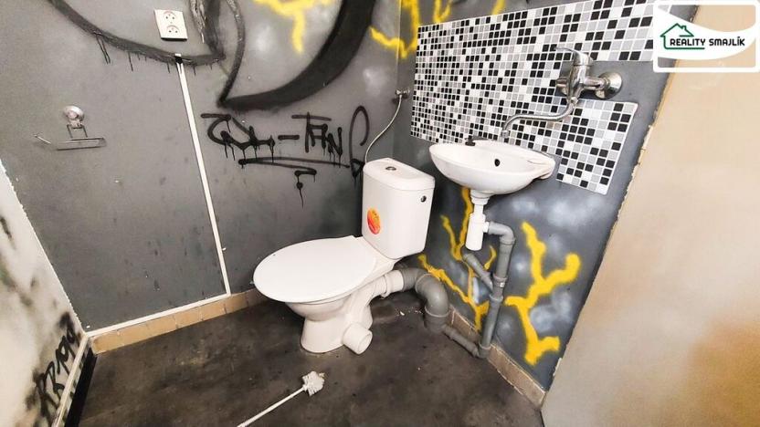 Pronájem obchodního prostoru, Cheb, Dvořákova, 14 m2