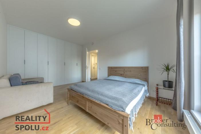 Prodej bytu 2+kk, Praha - Dolní Chabry, Ústecká, 58 m2