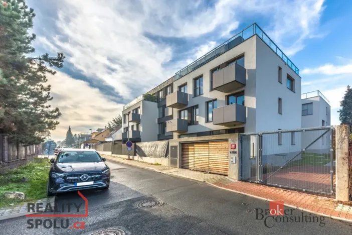 Prodej bytu 2+kk, Praha - Dolní Chabry, Ústecká, 58 m2