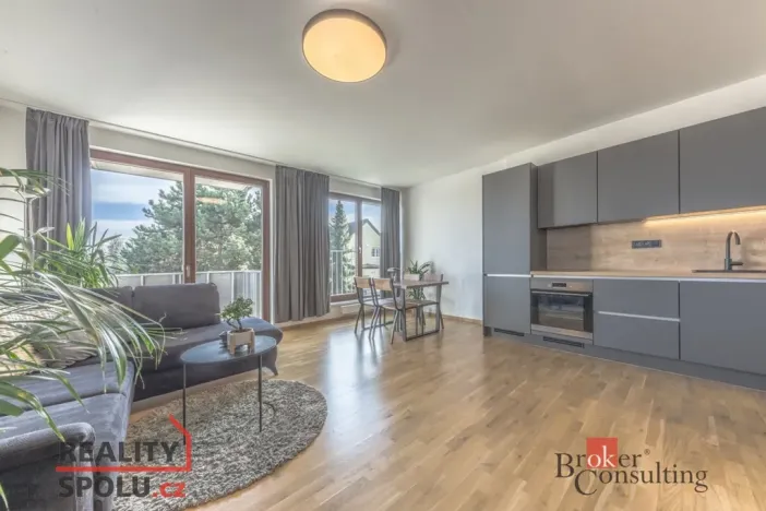Prodej bytu 2+kk, Praha - Dolní Chabry, Ústecká, 58 m2
