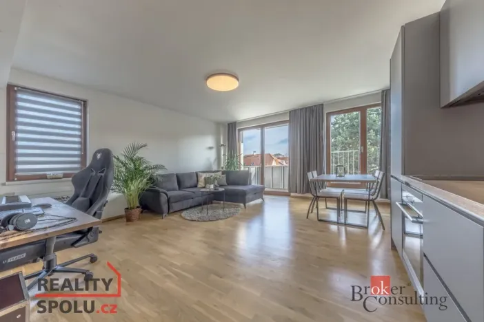 Prodej bytu 2+kk, Praha - Dolní Chabry, Ústecká, 58 m2