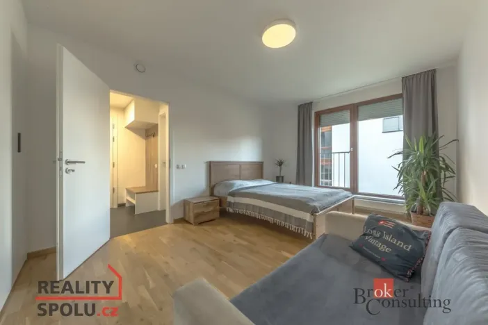 Prodej bytu 2+kk, Praha - Dolní Chabry, Ústecká, 58 m2