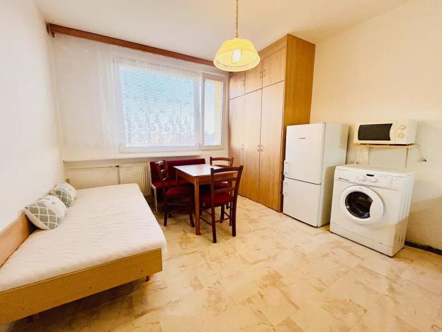 Pronájem bytu 1+1, Plzeň, Žlutická, 35 m2