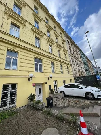 Prodej bytu 2+kk, Praha - Smíchov, Radlická, 60 m2