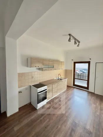 Pronájem bytu 3+1, Slaný, Brožovského, 90 m2